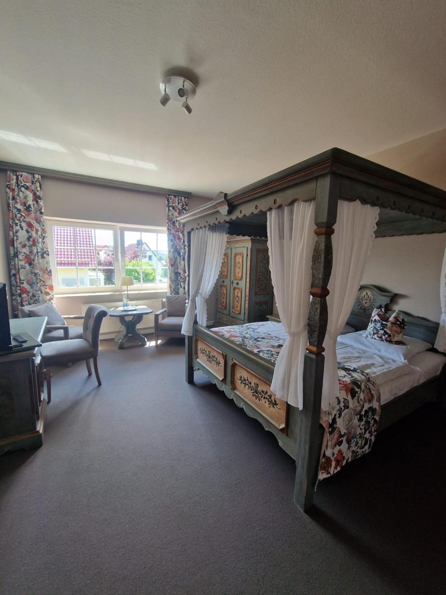 Hildebrandts Landhotel Klettbach エクステリア 写真