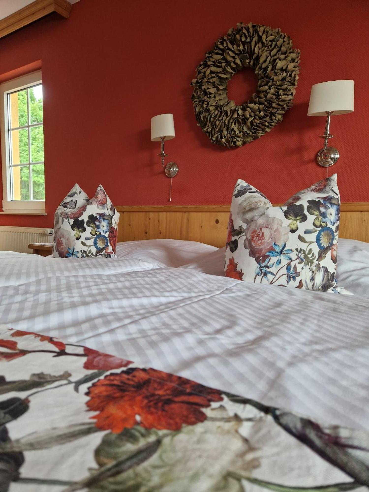 Hildebrandts Landhotel Klettbach エクステリア 写真